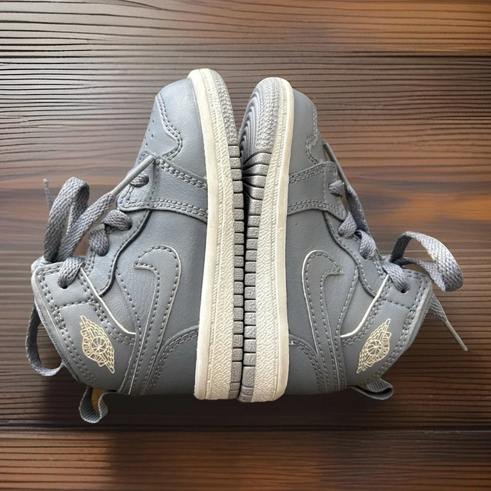 Air Jordan 1 Mid Retro TD 